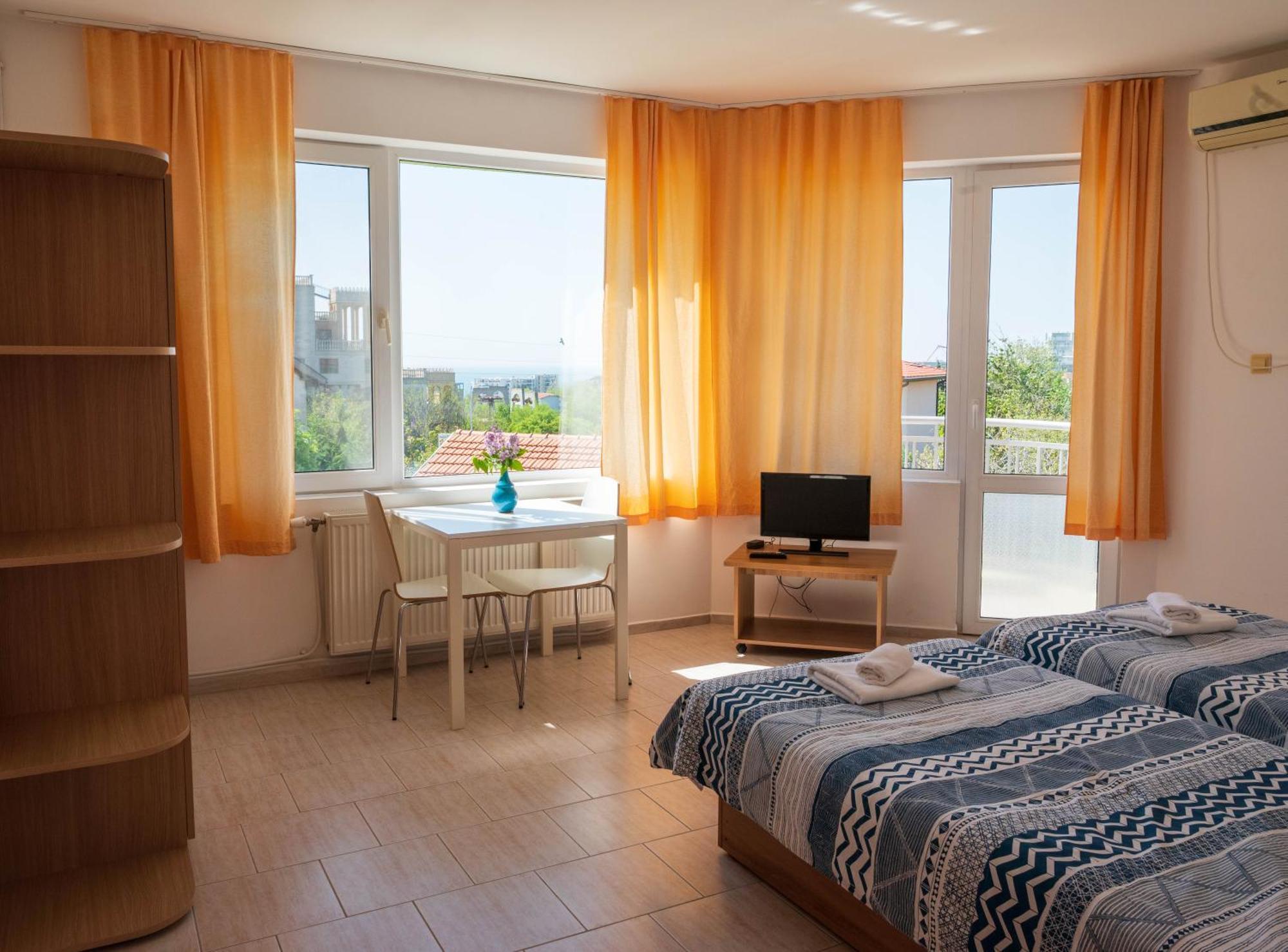 Family Hotel Perla Golden Sands Eksteriør billede