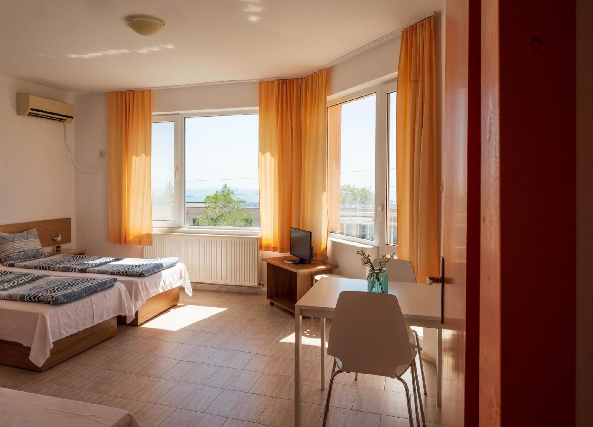Family Hotel Perla Golden Sands Eksteriør billede